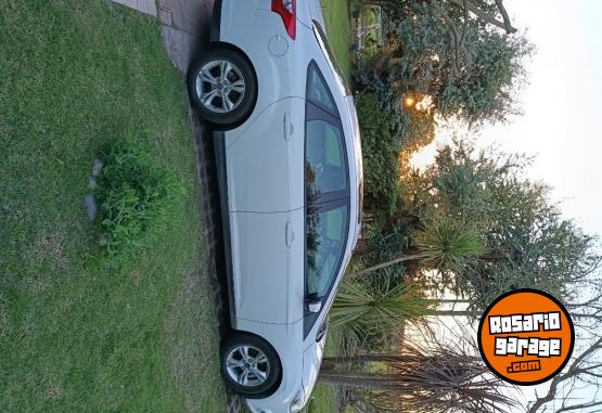 Autos - Ford Focus III SE Plus mt 2015 Nafta 145500Km - En Venta