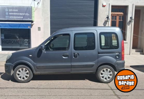 Utilitarios - Renault kangoo 2015 GNC 280000Km - En Venta