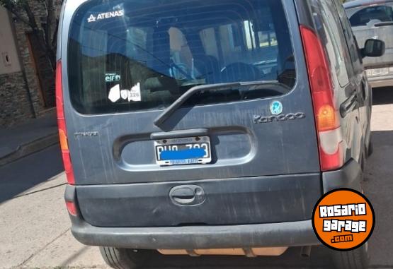 Utilitarios - Renault kangoo 2015 GNC 280000Km - En Venta