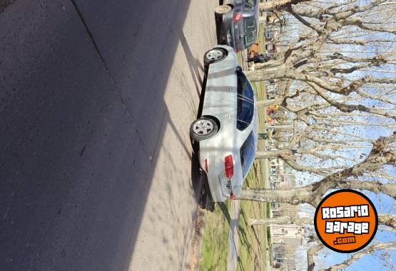 Autos - Volkswagen Vento 2011 Nafta 126000Km - En Venta