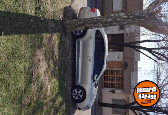 Autos - Volkswagen Vento 2011 Nafta 126000Km - En Venta