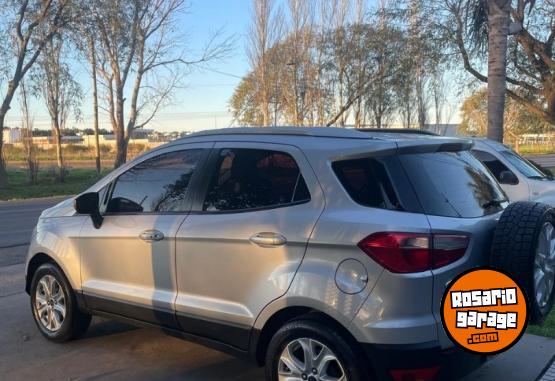 Camionetas - Ford ECOSPORT TITANIUM 2015 GNC 136500Km - En Venta