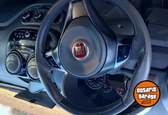 Autos - Fiat Palio Essence full 1.4 2015 Nafta 140000Km - En Venta