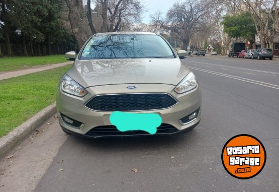 Autos - Ford Focus 2016 Nafta 100000Km - En Venta