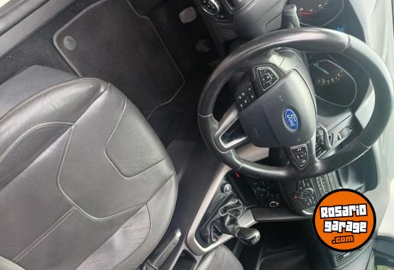 Autos - Ford Focus 2016 Nafta 100000Km - En Venta