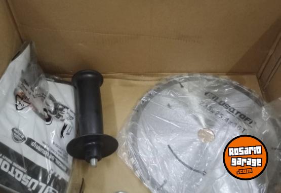 Herramientas - Vendo sierra circular marca LUSQTOFF de235MM nueva sin usar - En Venta
