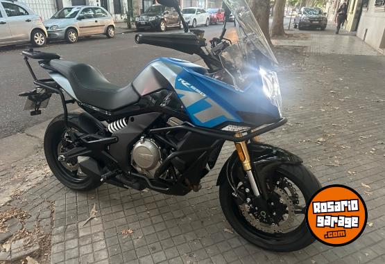 Motos - CF Mt 650 2022 Nafta 4400Km - En Venta