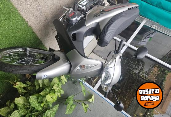 Motos - Keller Crono Classic 110cc 2025 Nafta 4600Km - En Venta