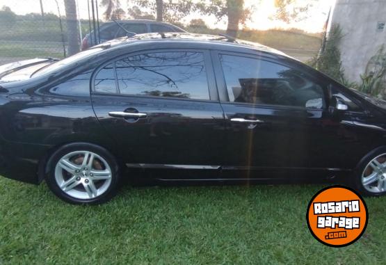 Autos - Honda Civic 2011 Nafta 220000Km - En Venta