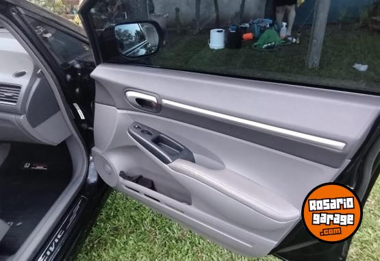 Autos - Honda Civic 2011 Nafta 220000Km - En Venta