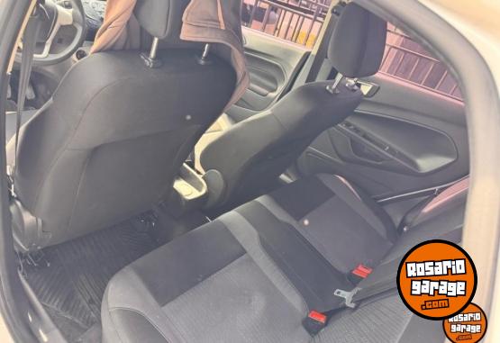 Autos - Ford fiesta 2018 Nafta 80000Km - En Venta