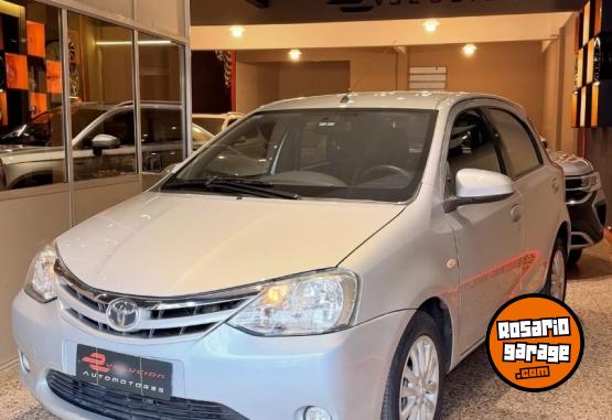 Autos - Toyota Etios 2014 Nafta 114000Km - En Venta