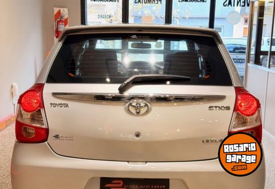 Autos - Toyota Etios 2014 Nafta 114000Km - En Venta