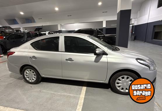 Autos - Nissan Versa Sense AT 2018 Nafta 141000Km - En Venta
