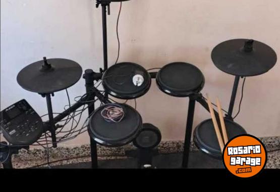 Instrumentos Musicales - Vendo bater�a alesis - En Venta