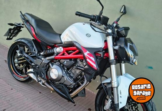 Motos - Benelli 302s 2023 Nafta 4300Km - En Venta