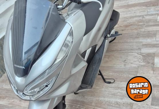 Motos - Honda Pcx 150 2019 Nafta 9500Km - En Venta