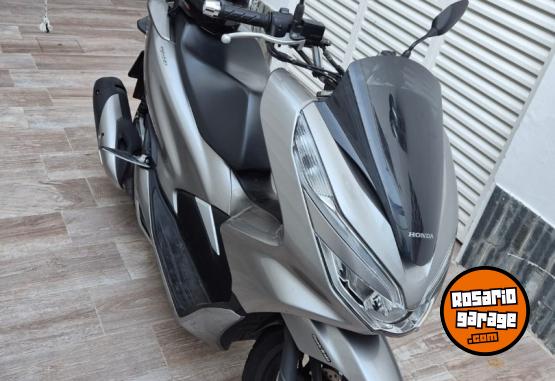 Motos - Honda Pcx 150 2019 Nafta 9500Km - En Venta