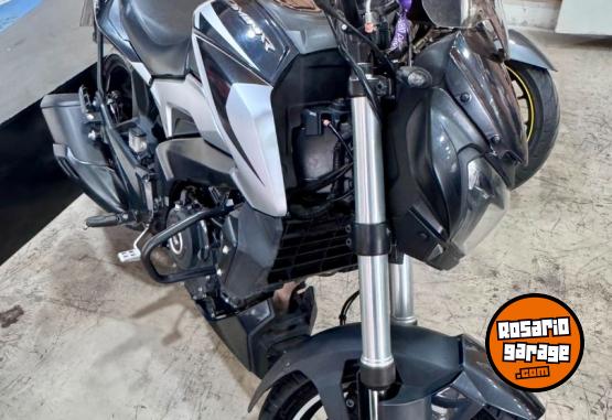 Motos - Bajaj DOMINAR 250CC 2023 Nafta 14000Km - En Venta