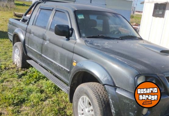 Camionetas - Mitsubishi L200 2008 Diesel 250000Km - En Venta