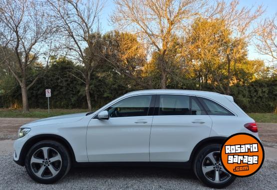 Camionetas - Mercedes Benz GLC 300 4x4 AT 2019 Nafta 69000Km - En Venta