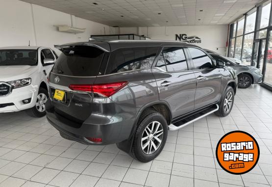 Camionetas - Toyota Sw4 Srx 2017 Diesel 140000Km - En Venta