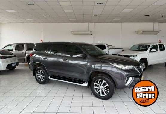 Camionetas - Toyota Sw4 Srx 2017 Diesel 140000Km - En Venta