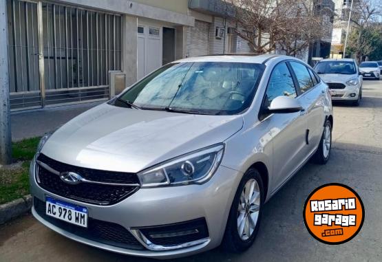 Autos - Chery Arrizo 2015 Nafta 100000Km - En Venta