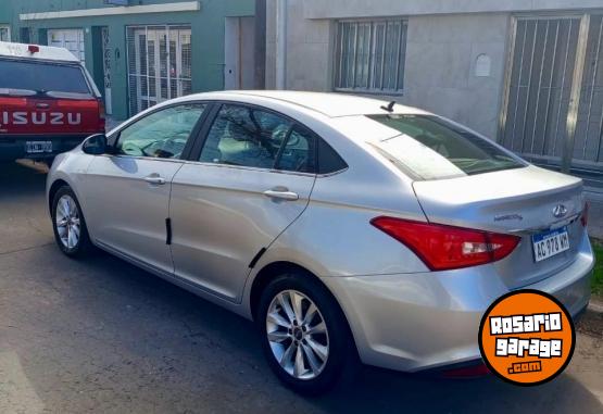 Autos - Chery Arrizo 2015 Nafta 100000Km - En Venta