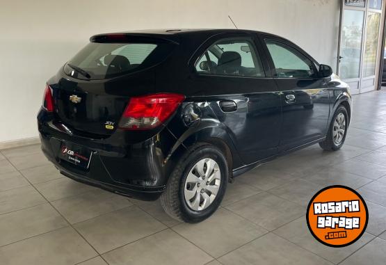 Autos - Chevrolet Ónix Joy 2019 GNC 98000Km - En Venta