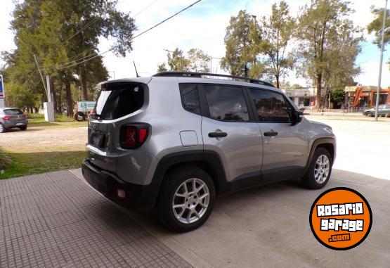 Camionetas - Jeep renegade sport 1.8 2022 Nafta 71200Km - En Venta