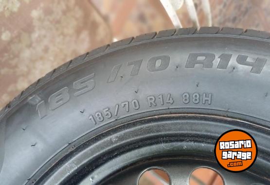 Accesorios para Autos - Cubierta Pirelli y llanta 0km - En Venta