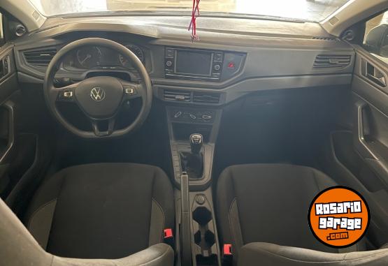 Autos - Volkswagen Polo Track 2023 Nafta 80000Km - En Venta