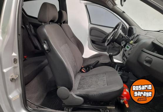 Autos - Ford Ka Fly Viral 2011 GNC 132000Km - En Venta