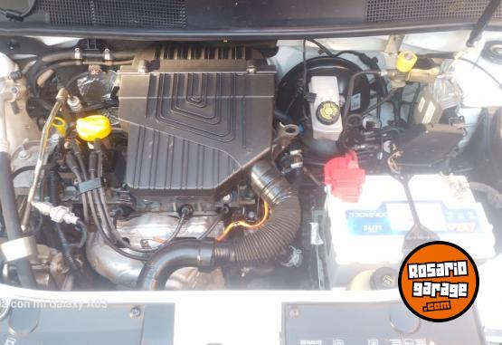 Autos - Renault Logan 2016 GNC 210000Km - En Venta
