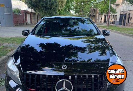 Autos - Mercedes Benz Clase A 1.6 A200 Urban 15 2013 Nafta 150000Km - En Venta
