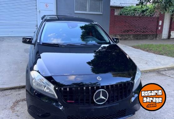 Autos - Mercedes Benz Clase A 1.6 A200 Urban 15 2013 Nafta 150000Km - En Venta