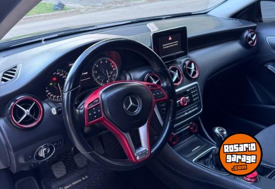 Autos - Mercedes Benz Clase A 1.6 A200 Urban 15 2013 Nafta 150000Km - En Venta