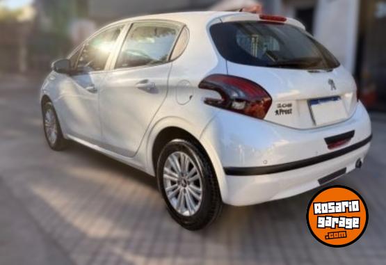 Autos - Peugeot 208 allure 2020 Nafta 7000Km - En Venta