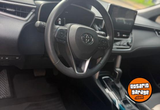 Autos - Toyota Corolla cross SEG 2024 Nafta 6000Km - En Venta