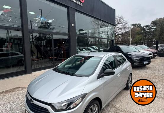 Autos - Chevrolet ONIX JOY BLACK 1.4 2022 Nafta 85000Km - En Venta