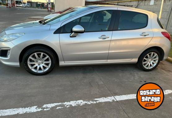 Autos - Peugeot Allure 1.6 con navegador 2014 Nafta 135000Km - En Venta