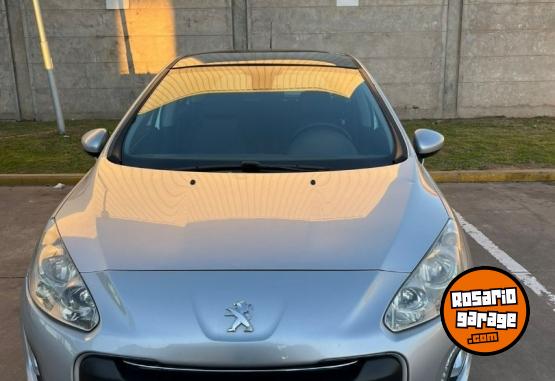 Autos - Peugeot Allure 1.6 con navegador 2014 Nafta 135000Km - En Venta