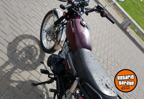 Motos - Zanella Sapucai 2022 Nafta 20000Km - En Venta