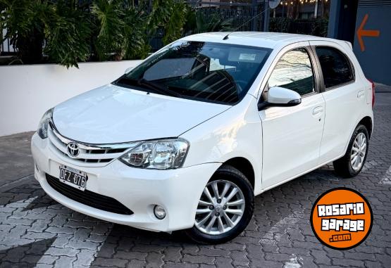 Autos - Toyota ETIOS XLS 2014 Nafta - En Venta