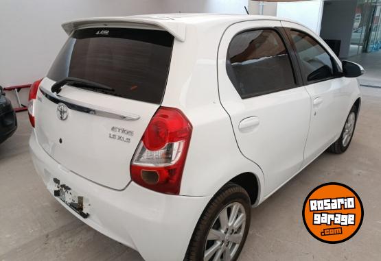 Autos - Toyota ETIOS 1.5 XLS 2016 Nafta 113000Km - En Venta