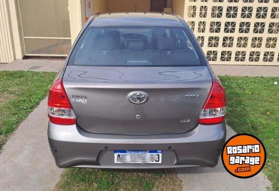 Autos - Toyota ETIOS X SEDAN MT 2020 Nafta 11500Km - En Venta