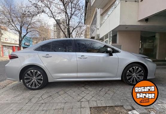 Autos - Toyota corolla SEG 2022 Nafta 71000Km - En Venta
