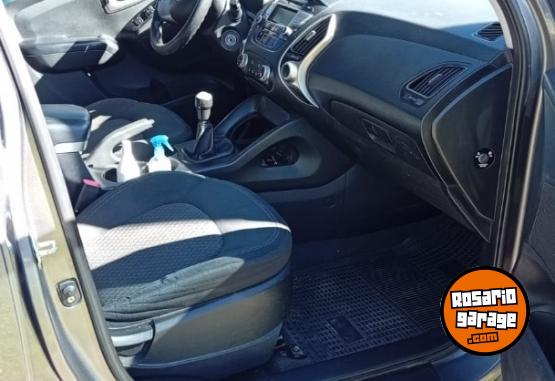 Camionetas - Hyundai TUCSON 2.0 MANUAL 2012 Nafta 240000Km - En Venta