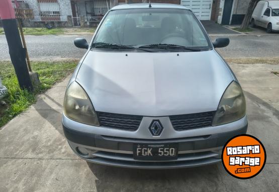 Autos - Renault Clio 2005 Nafta 227000Km - En Venta